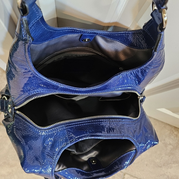 Coach Madison Maggie Shoulder Bag Ultra Marine Blu Patent Leather Never Worn EUC - Picture 8 of 16